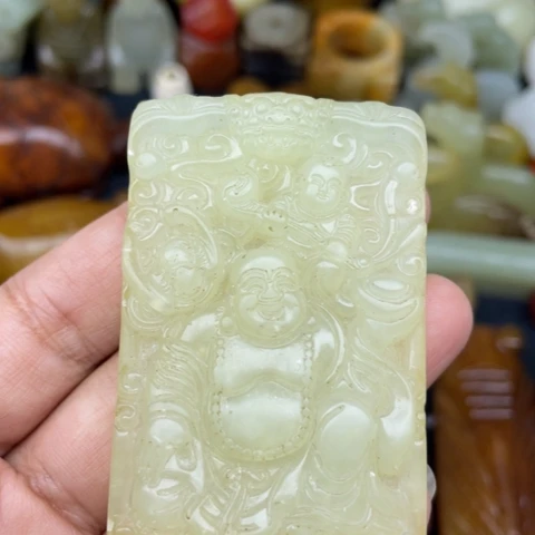 蛇纹石玉未镶嵌颈饰72