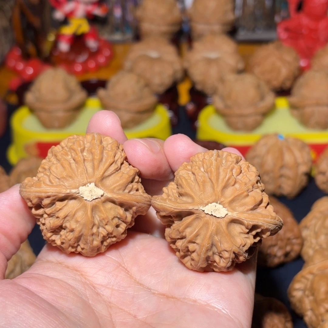 肥****把件文玩核桃宫灯