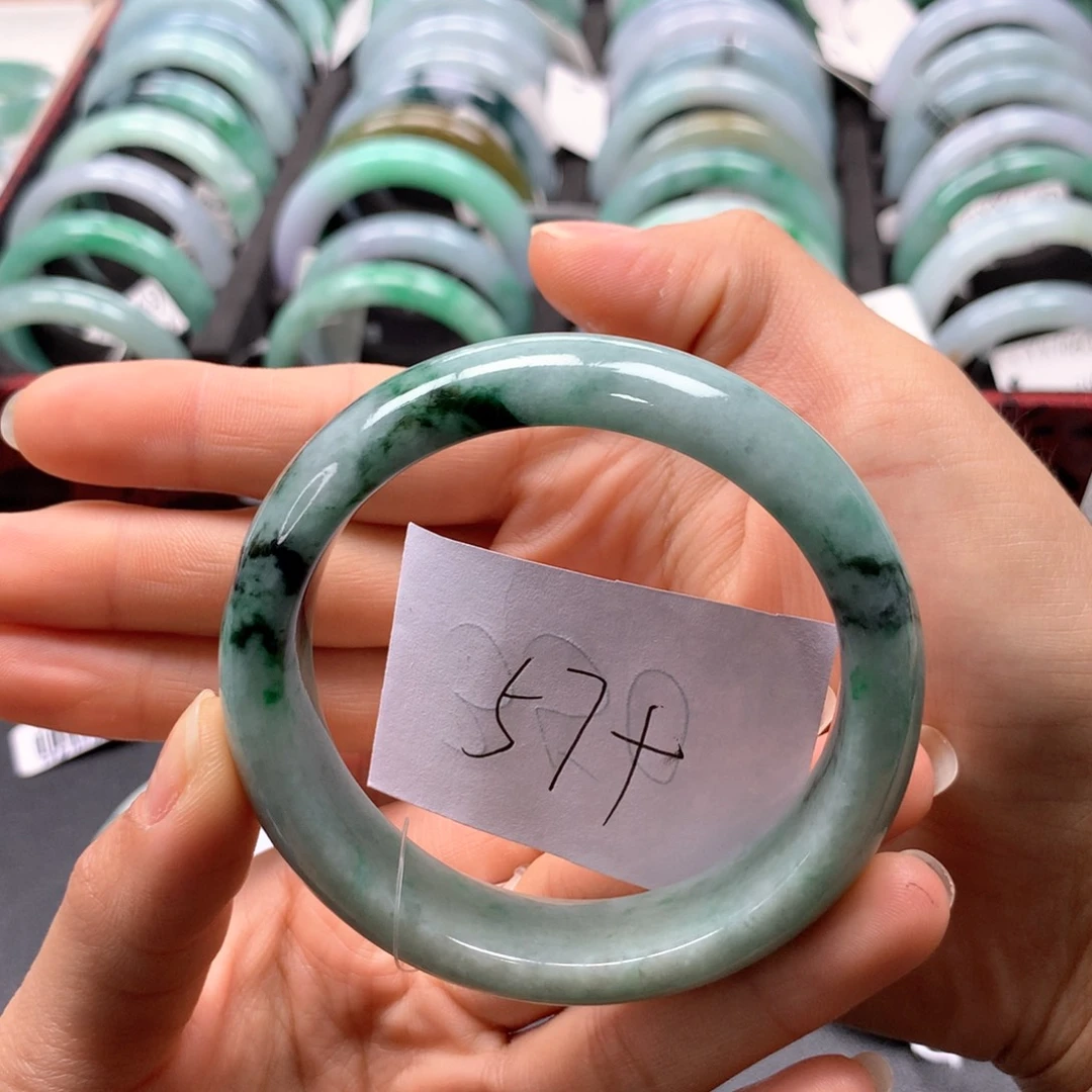 未镶嵌手镯翡翠手镯