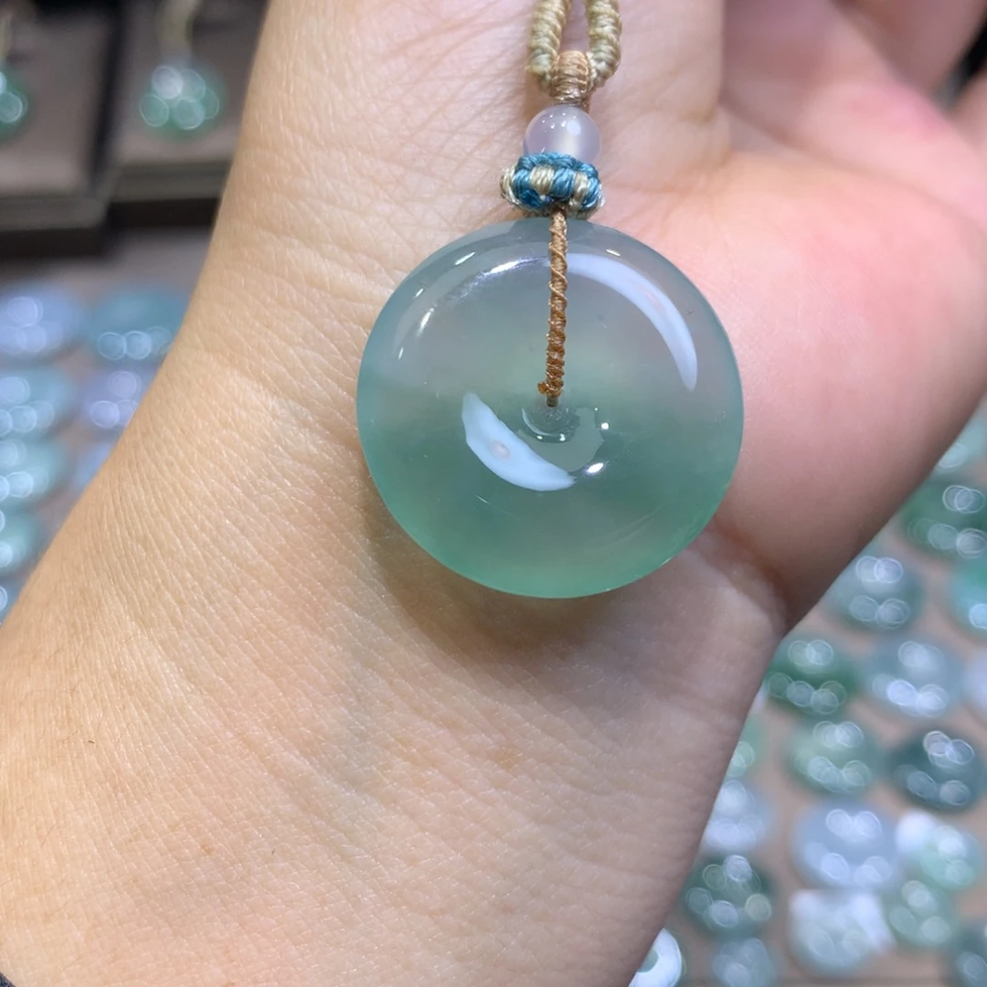 翡翠未镶嵌颈饰平安扣24.8*5.8