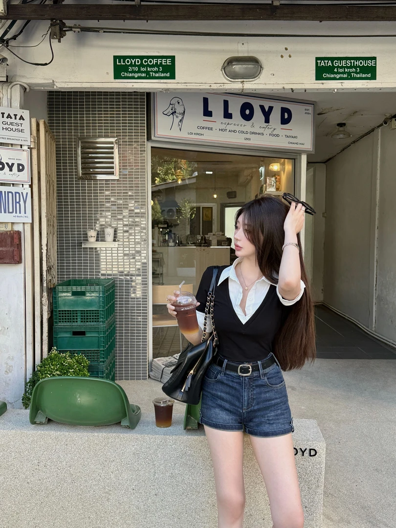 Momoshero【韩女信条】不挑人的腔调~漫步city感拼接假两件掐腰上衣