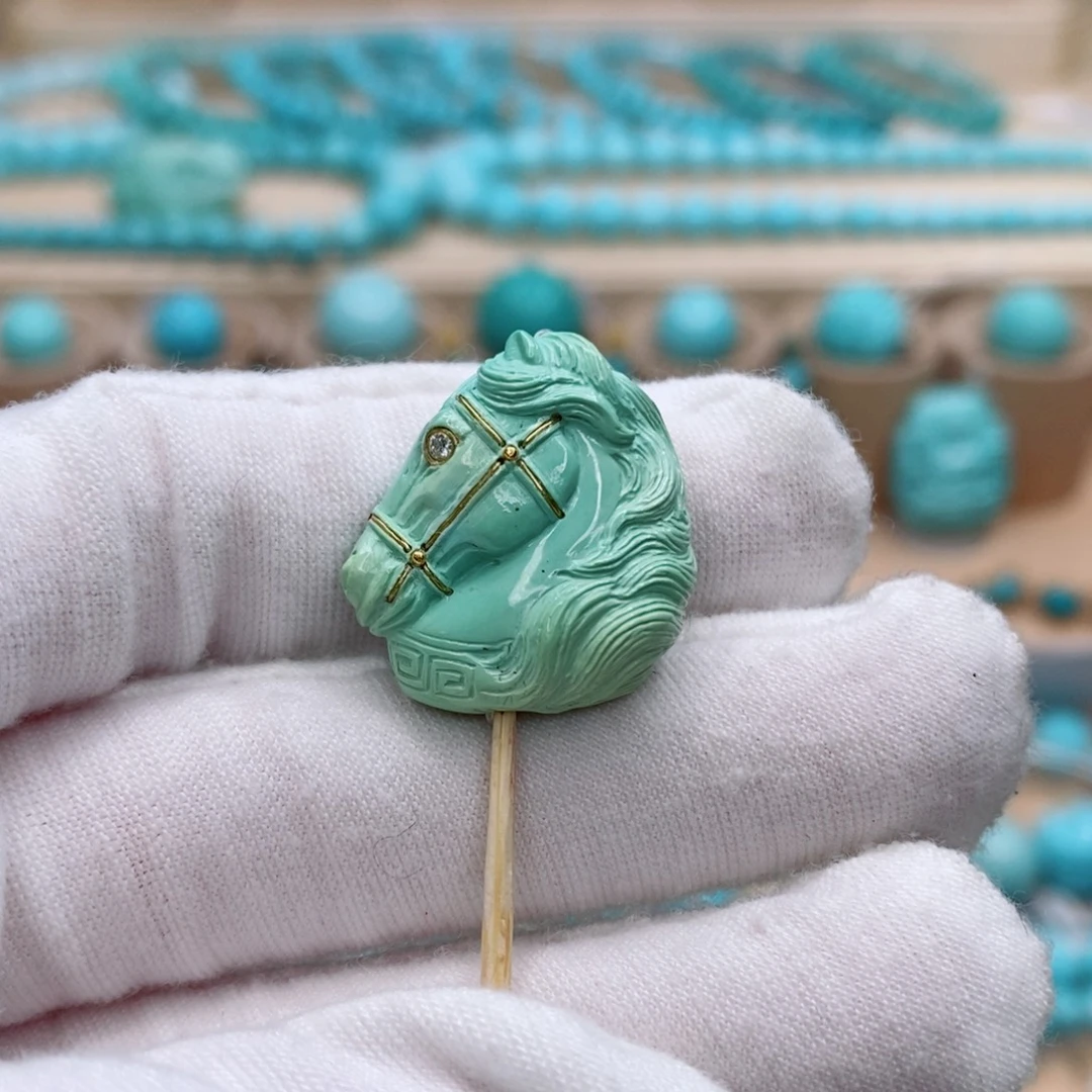 绿松石未镶嵌珠宝奇石