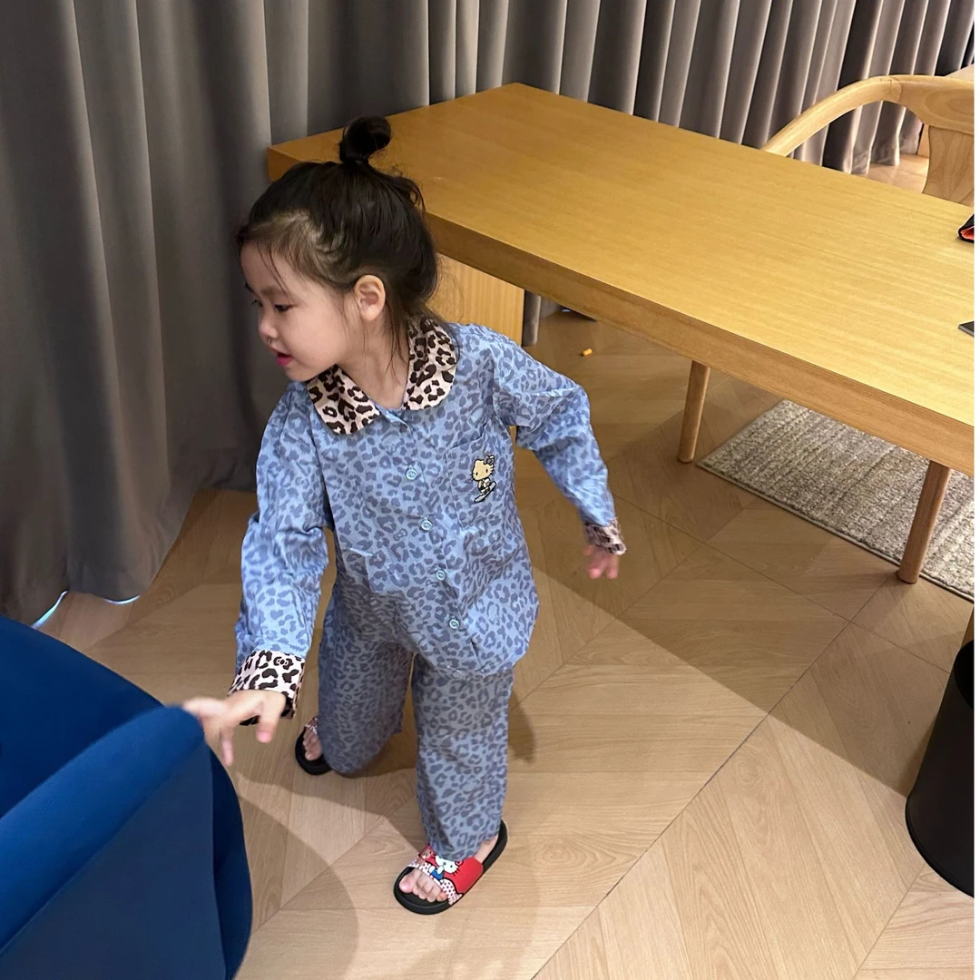 壹妈童装女童时尚家居服套装秋冬新款洋气韩版卡通豹纹kt猫睡衣