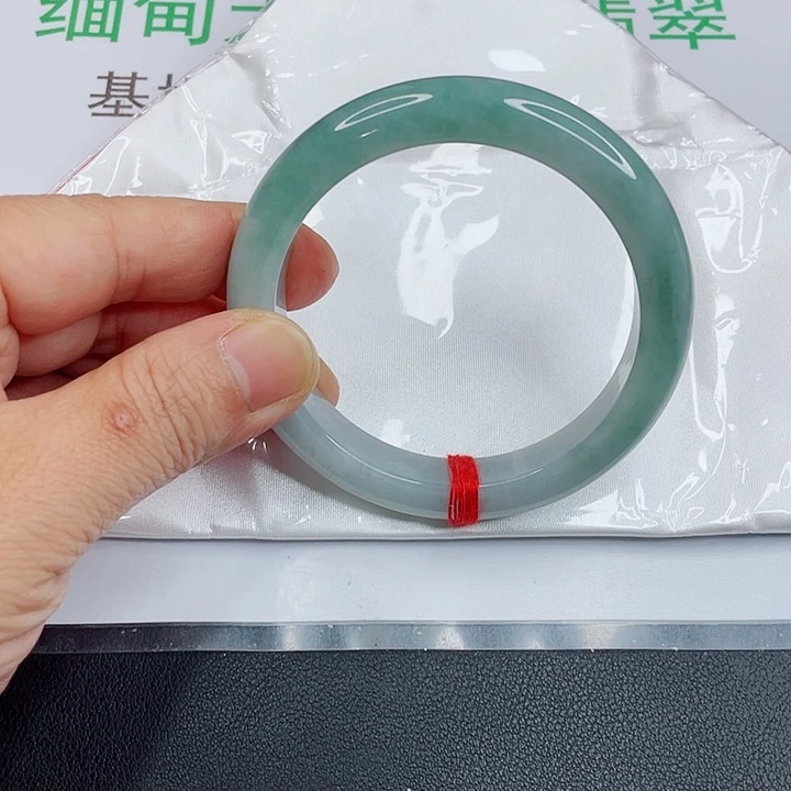 玲***g未镶嵌手镯翡翠翡翠手镯