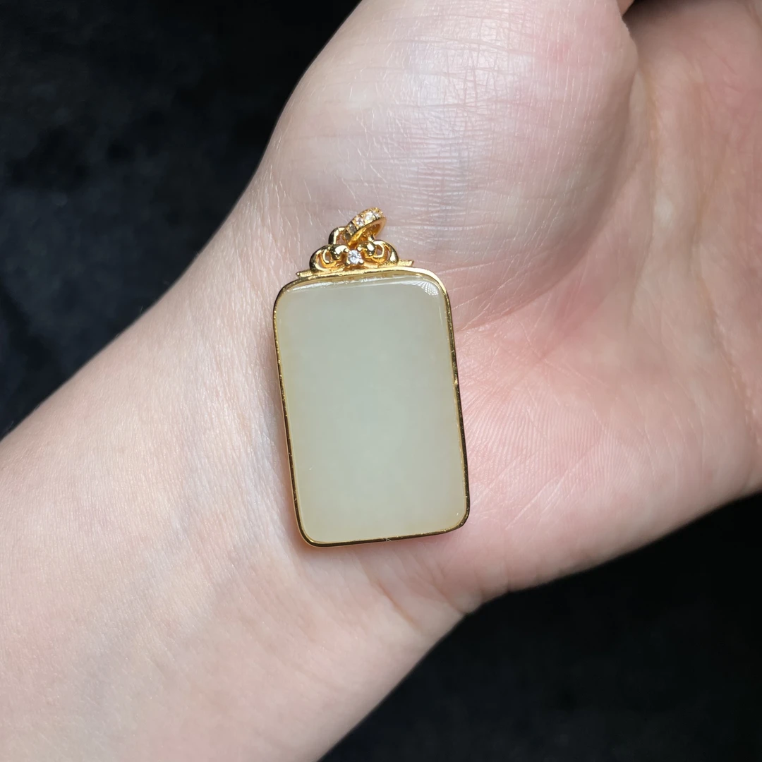 【珠翎】925银和田玉无事牌吊坠（赠链） 约27*18*4mm YC0290037