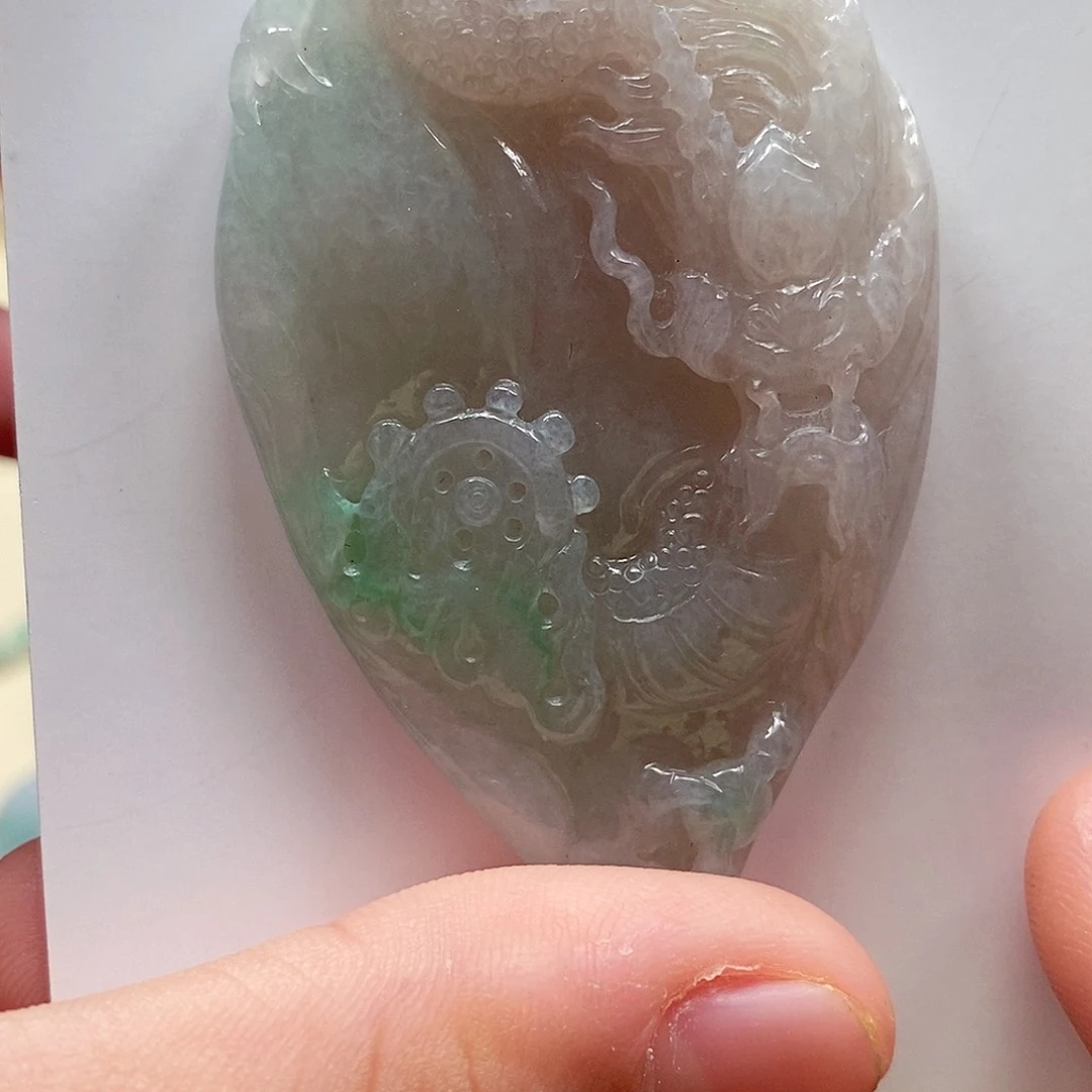 翡翠挂件未镶嵌龙牌