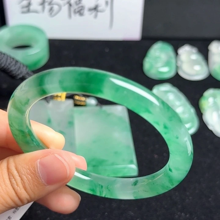 石英质玉合金手镯