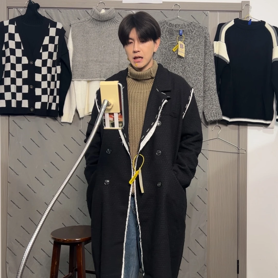 踩边设计师大衣L一件