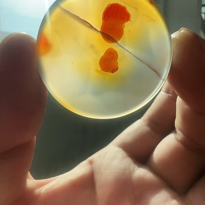玛瑙/玉髓未镶嵌珠宝奇石