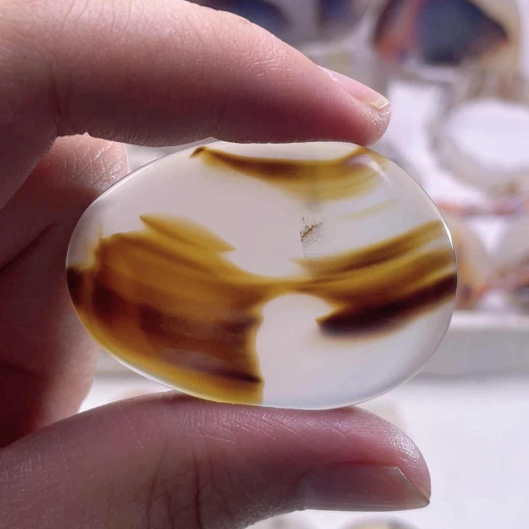 玛瑙/玉髓未镶嵌珠宝奇石