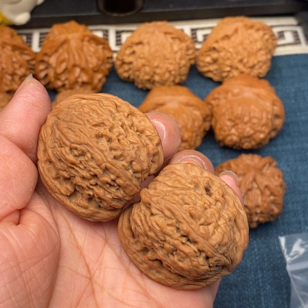 文玩核桃把件 37尺  全品高炮桩酒杯凹底红皮南疆