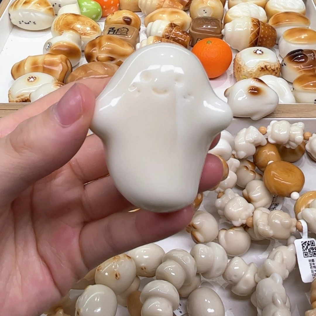 菩提根/象牙果手串7.29.24象牙果把件啊飘微瑕