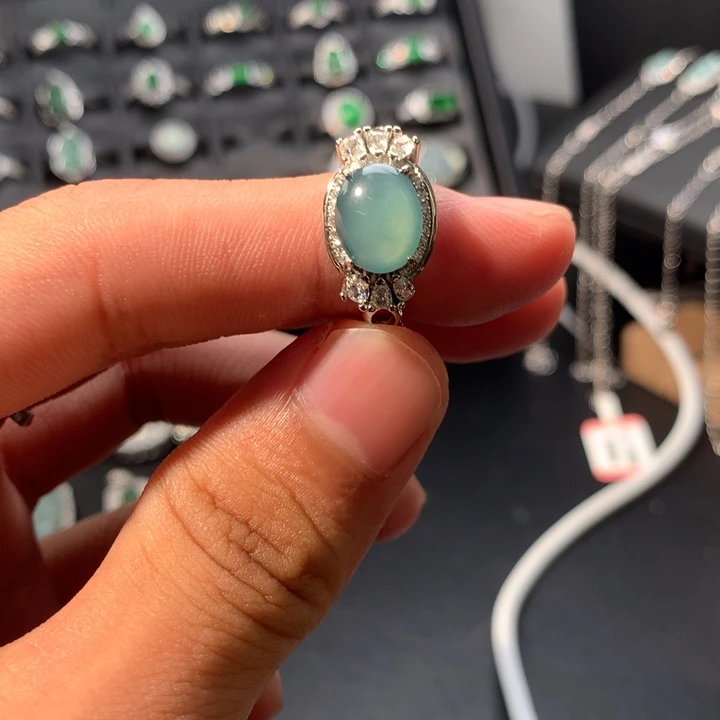翡翠未镶嵌戒指戒指