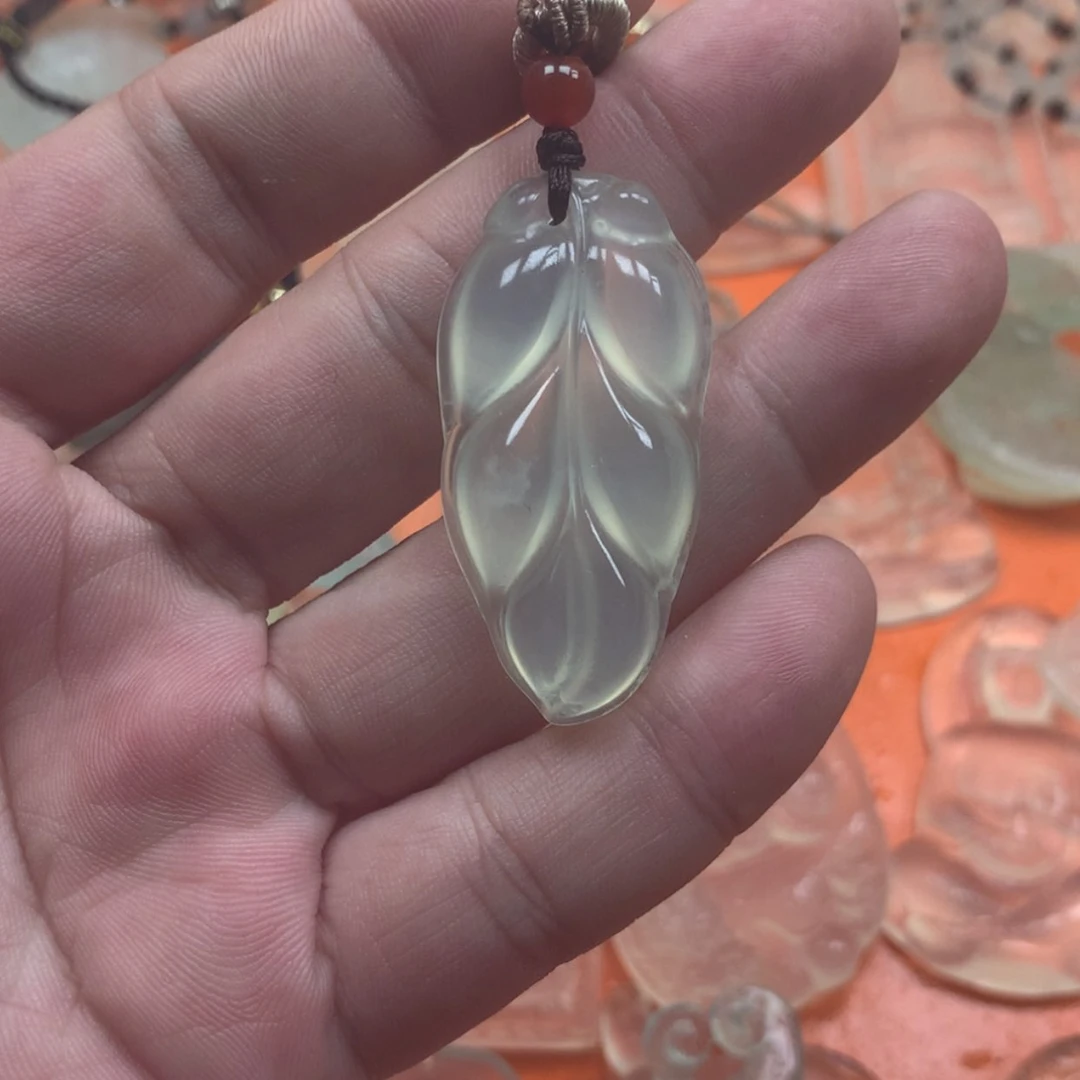 【闪购商品】未镶嵌蛇纹石玉颈饰