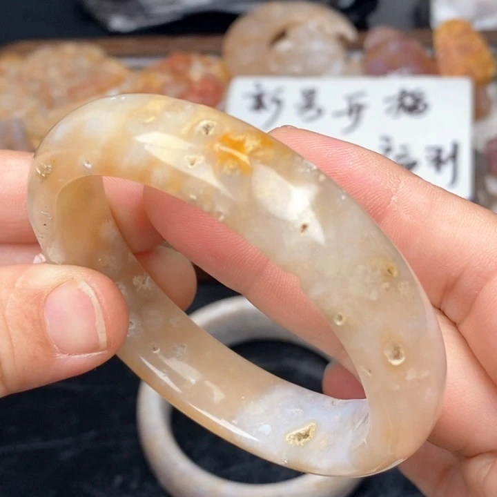 硅化珊瑚（珊瑚玉）手镯未镶嵌55.5