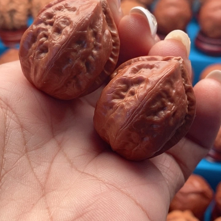 核桃精品文玩核桃手捻龙脊