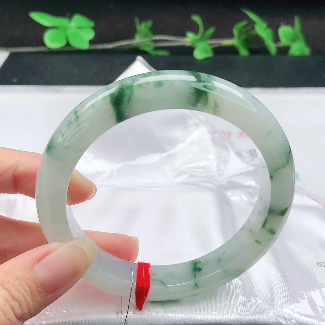 翡翠未镶嵌手镯62圈