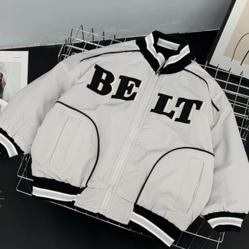 21180高端专享冬款毛毛绣花外套黑色