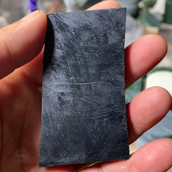 颈饰未镶嵌和田玉（糖玉）