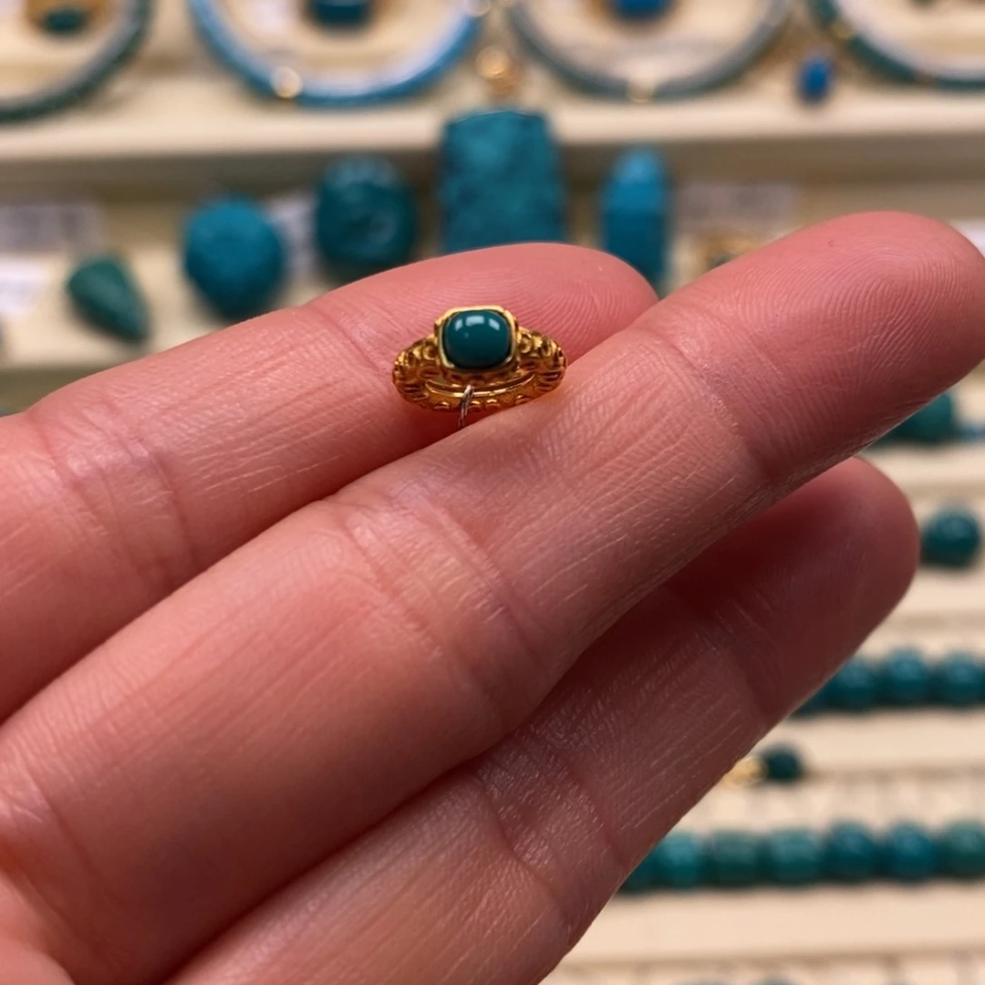 绿松石18K金镶嵌珠宝奇石卡环搭配7-8串