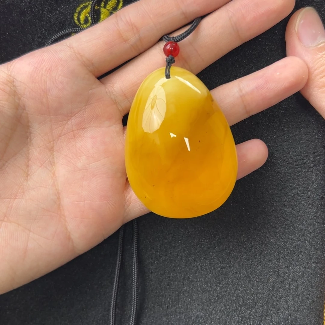 未镶嵌琥珀珠宝奇石