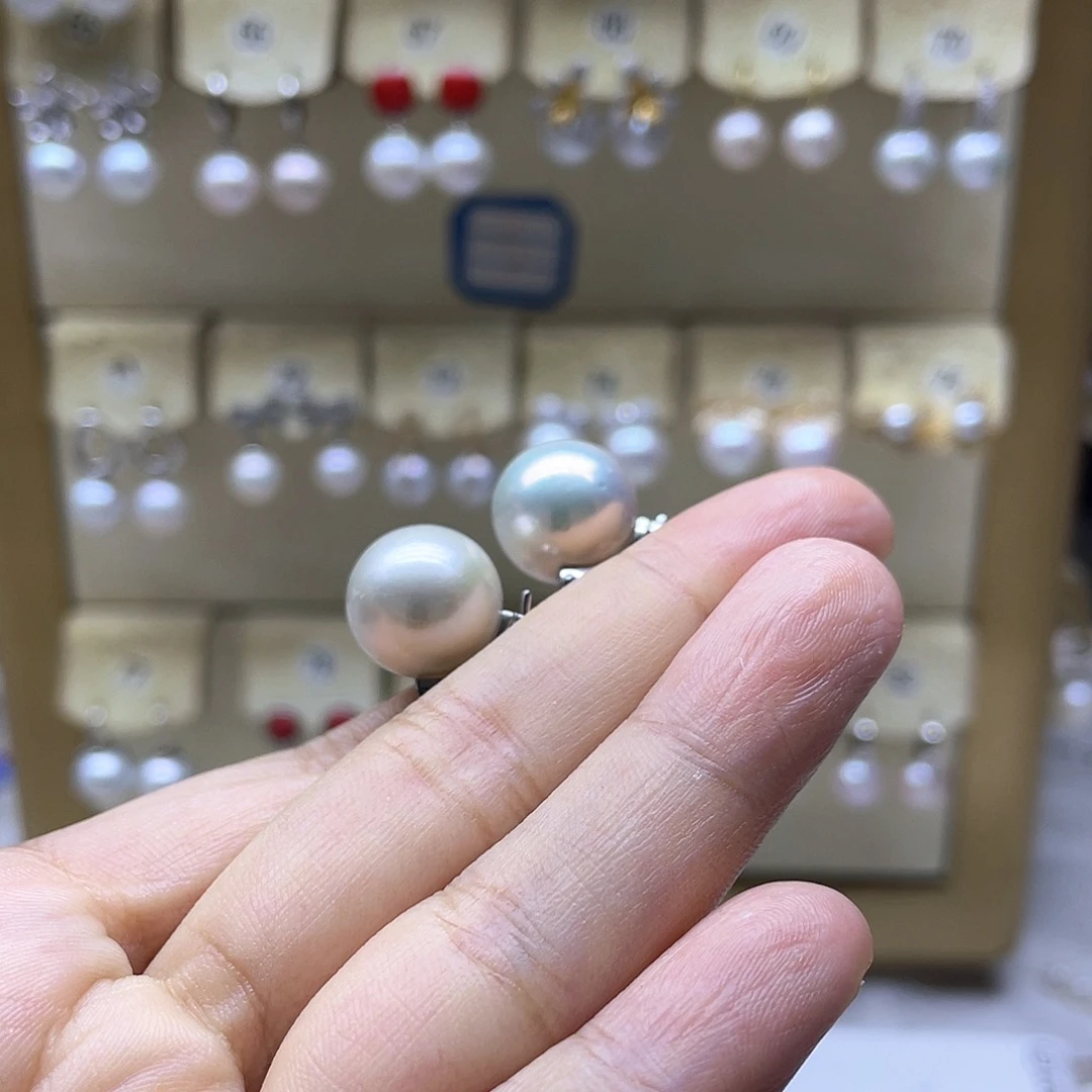 淡水珍珠银S925镶嵌耳饰