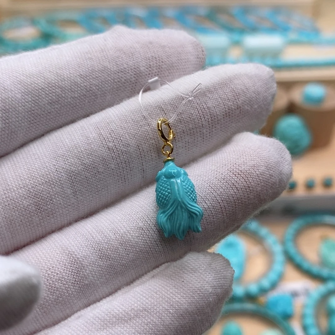 绿松石未镶嵌珠宝奇石