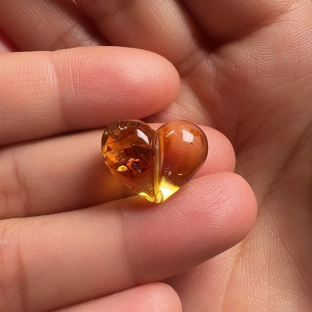 琥珀（花珀）颈饰未镶嵌屁桃（打孔不退换）