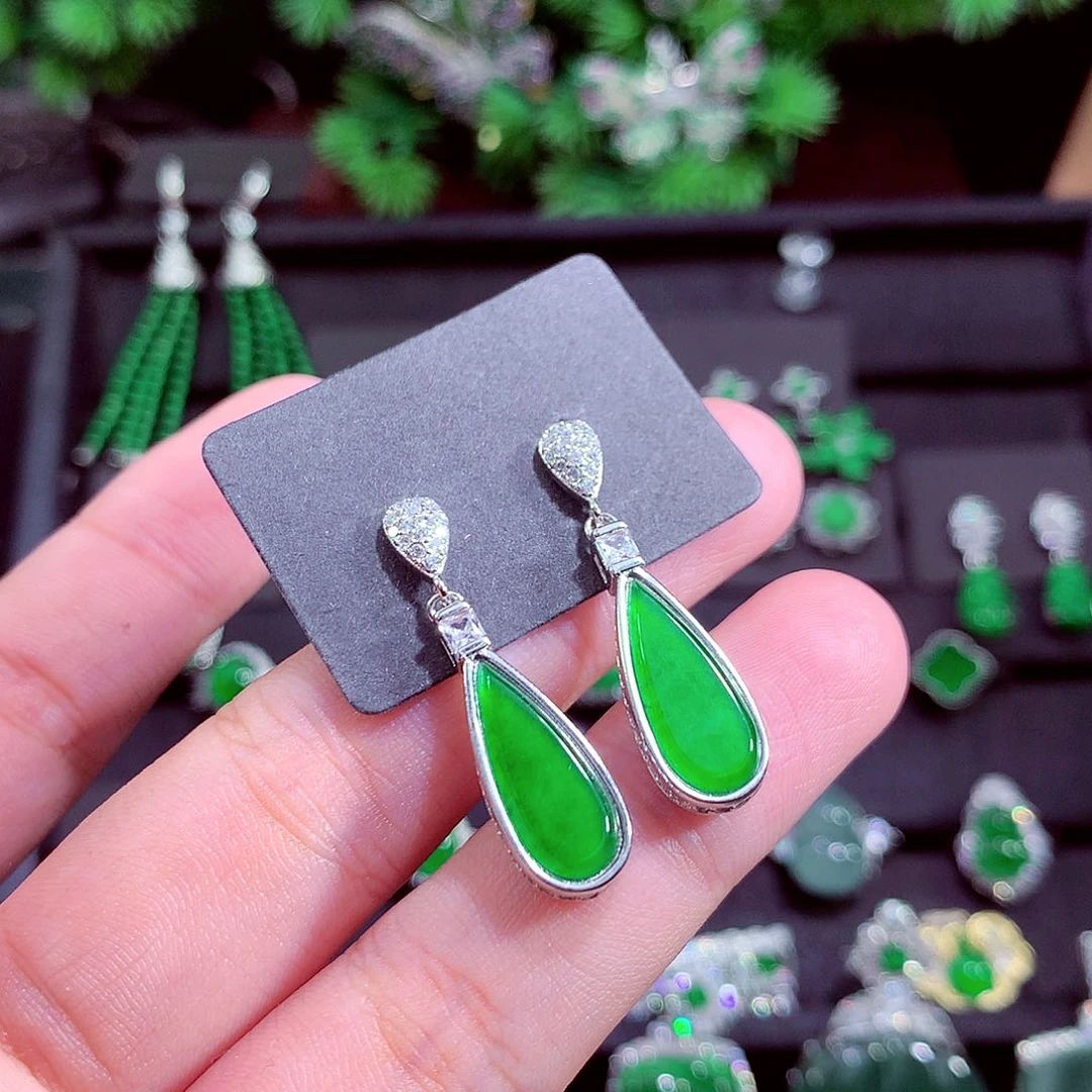 颈饰未镶嵌翡翠天然