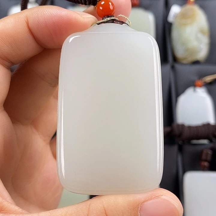 5***…和田玉未镶嵌颈饰