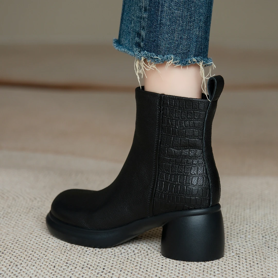 MENEER-M 2025新款真皮百搭复古圆头粗跟短靴女时装靴及踝靴子