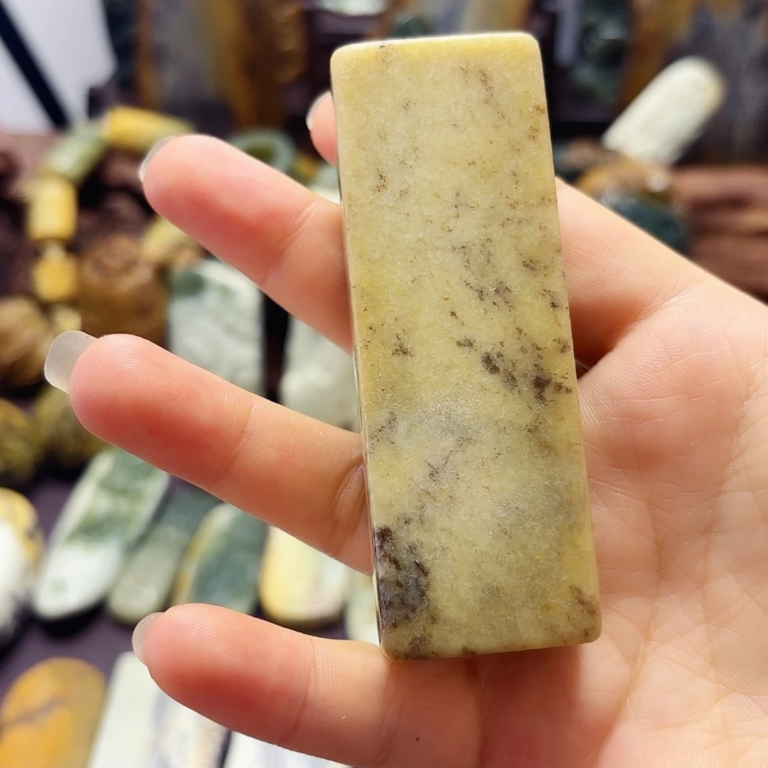 岫岩河磨玉（透闪石质玉）未镶嵌挂件