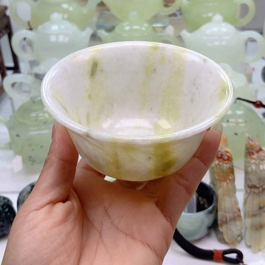 蛇纹石玉未镶嵌水杯采*翁