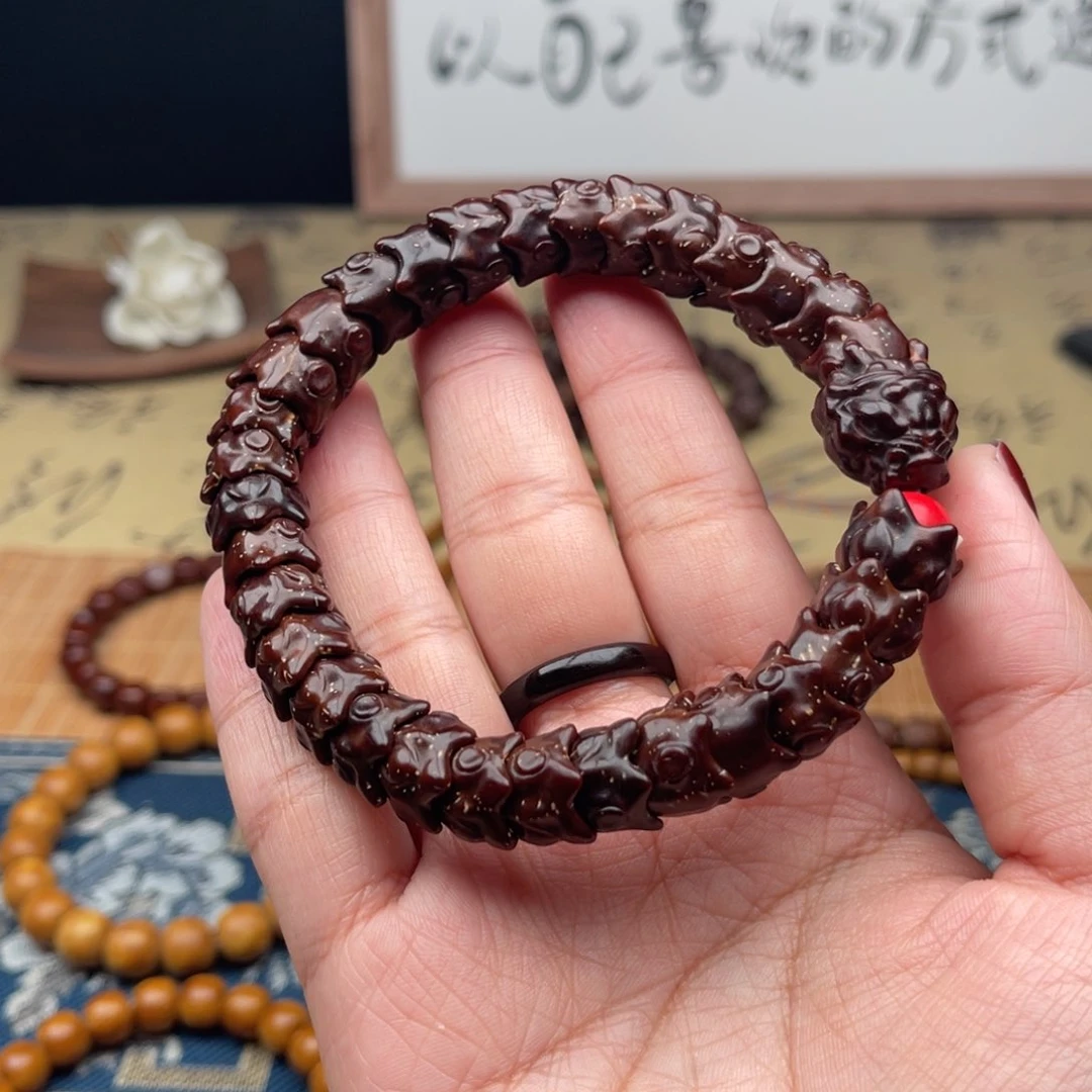 紫金鼠手串雕刻龙串