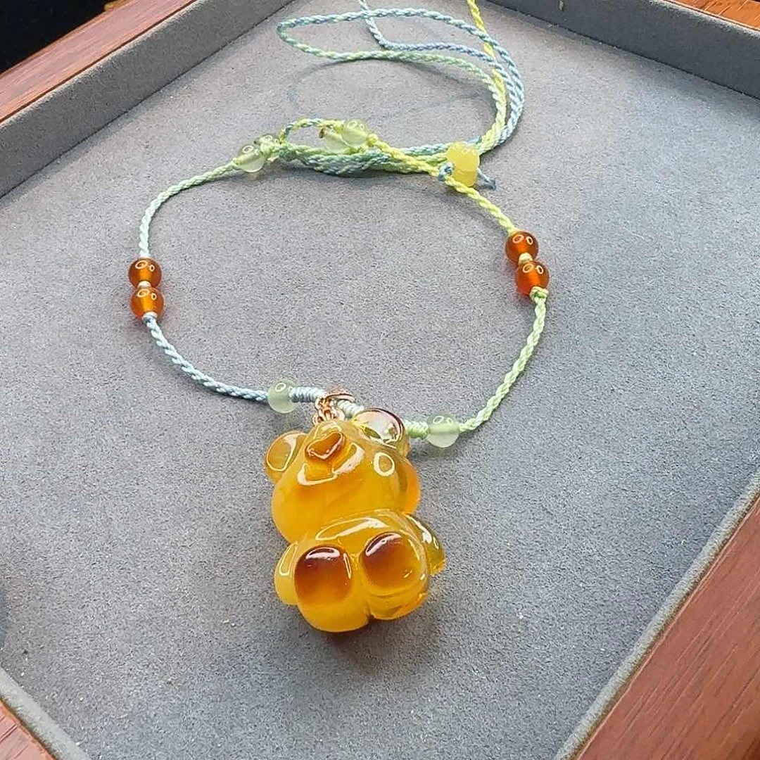 琥珀颈饰未镶嵌琥珀吊坠