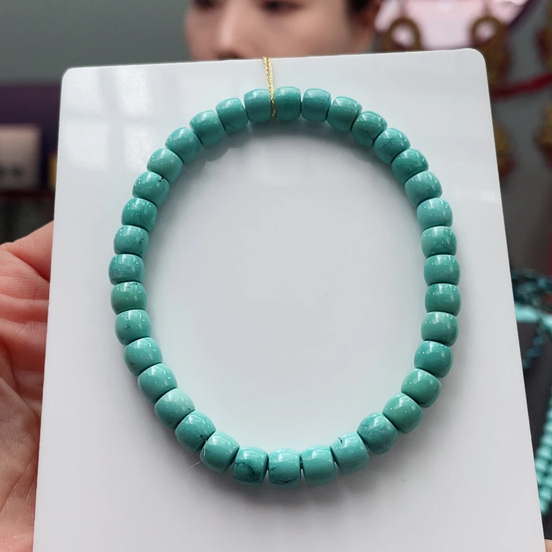 绿松石颈饰未镶嵌