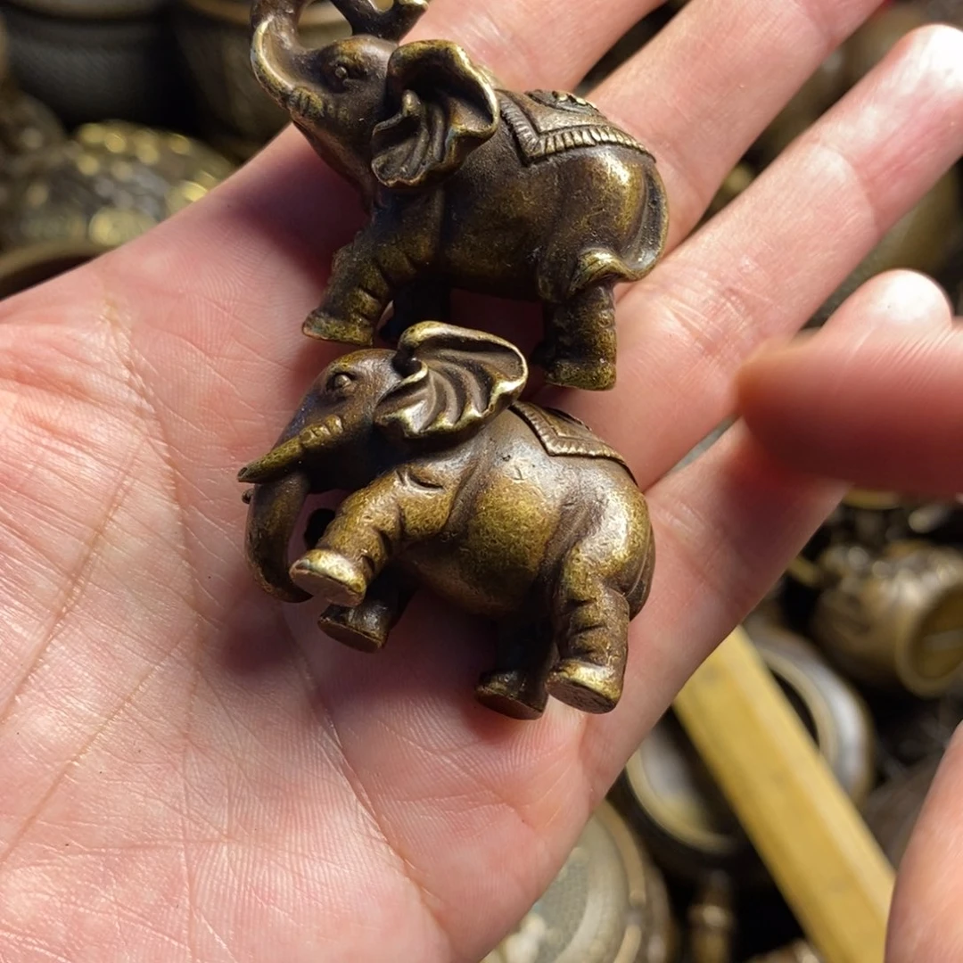 精美铜器做工精良