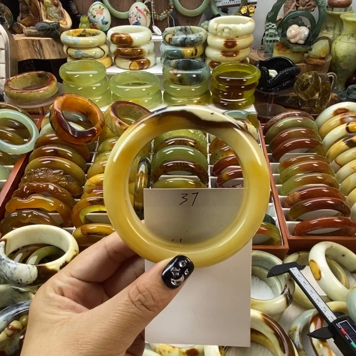 蛇纹石玉未镶嵌手镯61无售后