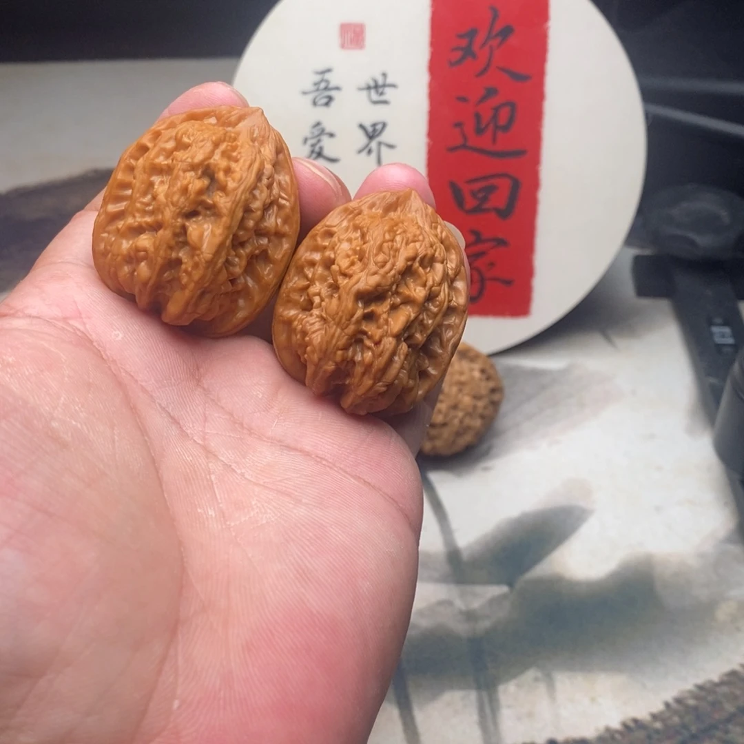 文玩核桃吊坠36赤龙鸡心