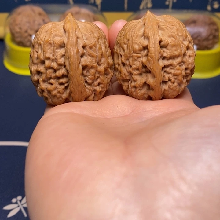 把件文玩核桃磙石元宝