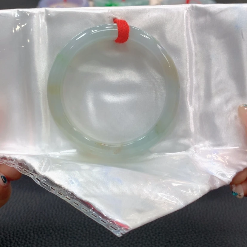 【闪购商品】翡翠手镯未镶嵌翡翠
