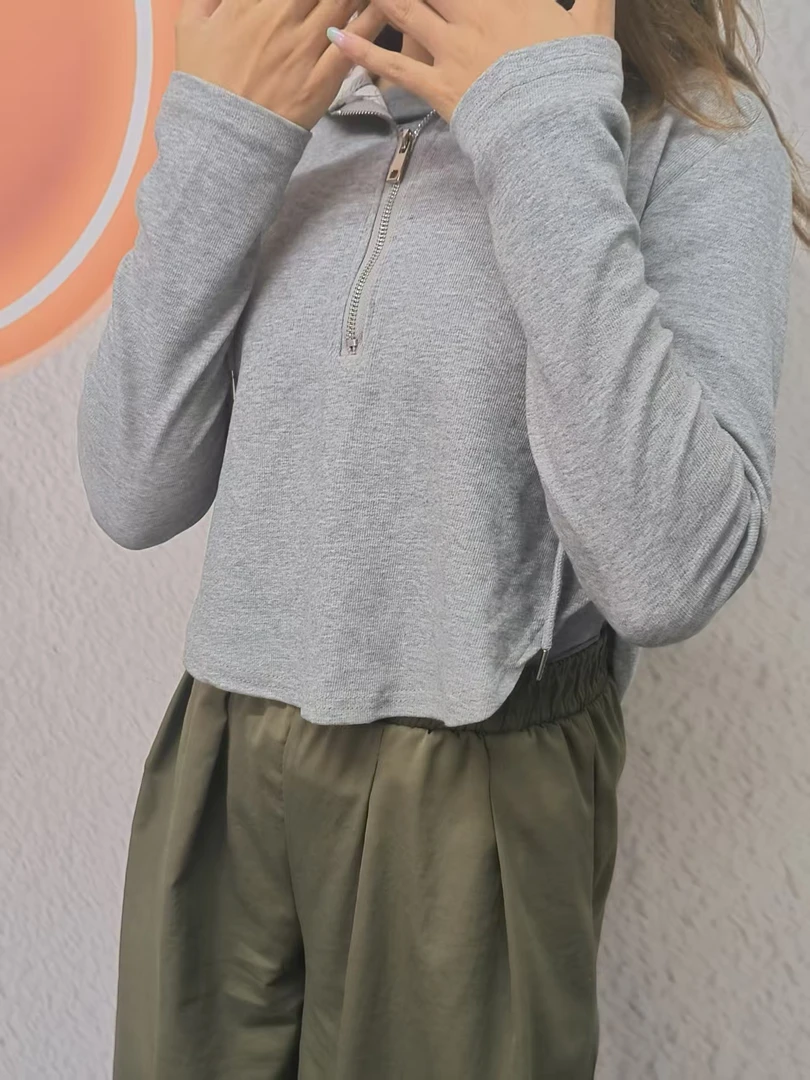 0925何法式薄款螺纹长袖辣妹风短款连帽卫衣毛衫打底秋冬时尚百搭