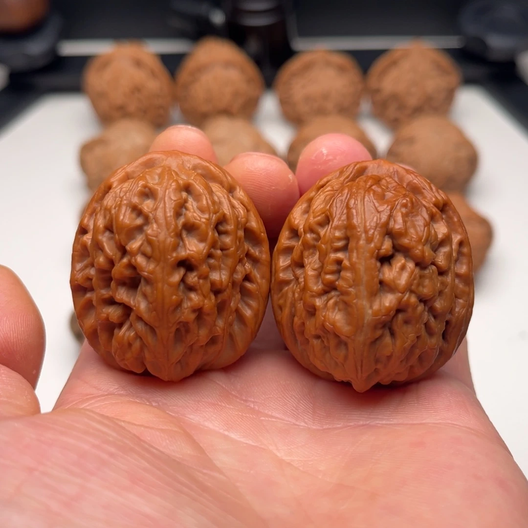 核桃把件40 毕业对红锦鲤