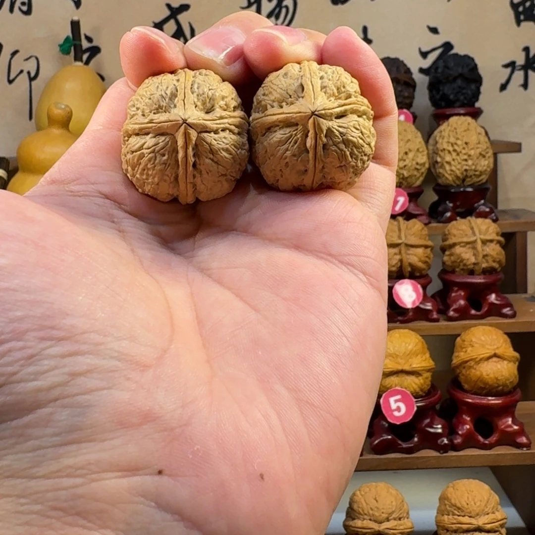 铁核桃把件粗筋炸四