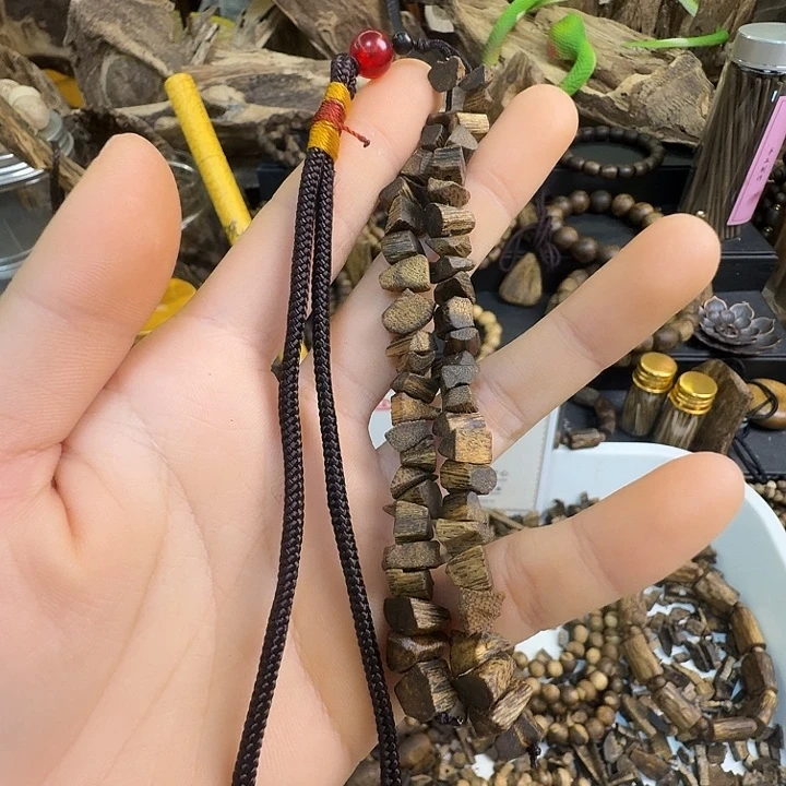 沉香碎屑沉香海南沉香车挂➕沉香碎屑多样性