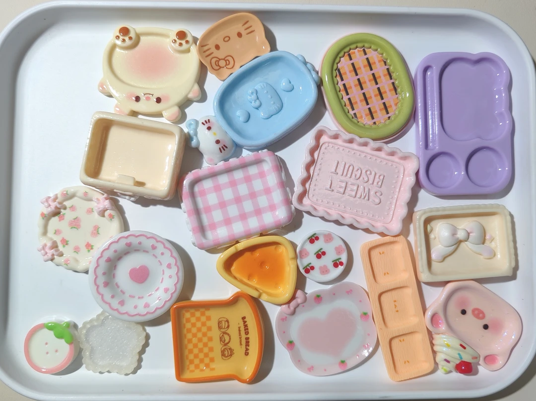 食玩盘子，随机大小混，默认微瑕，介意勿拍