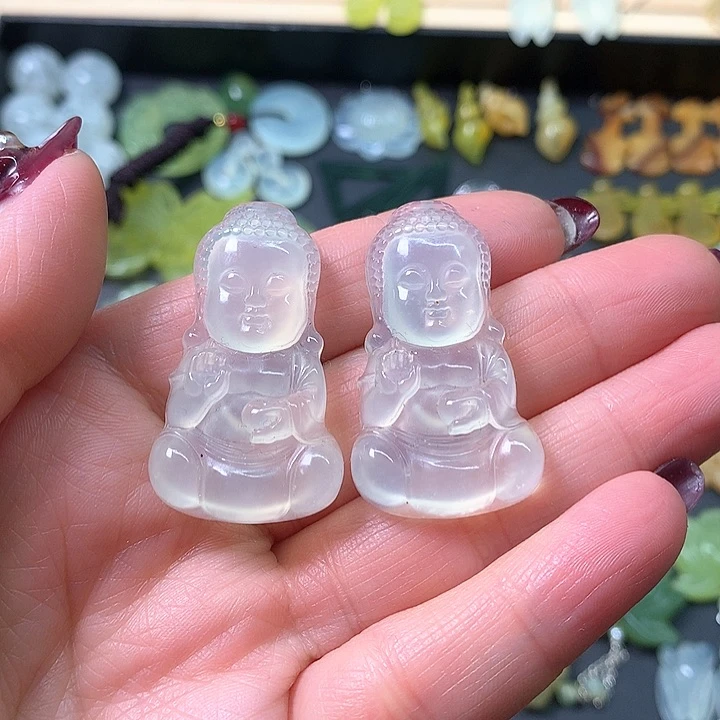 蛇纹石玉耳饰未镶嵌闹*