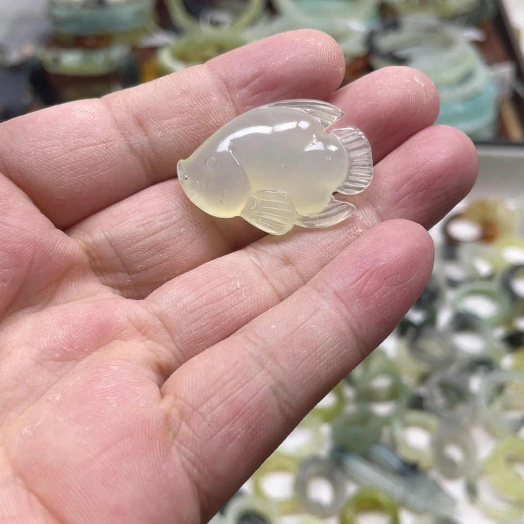 蛇纹石玉未镶嵌吊坠(不含链)