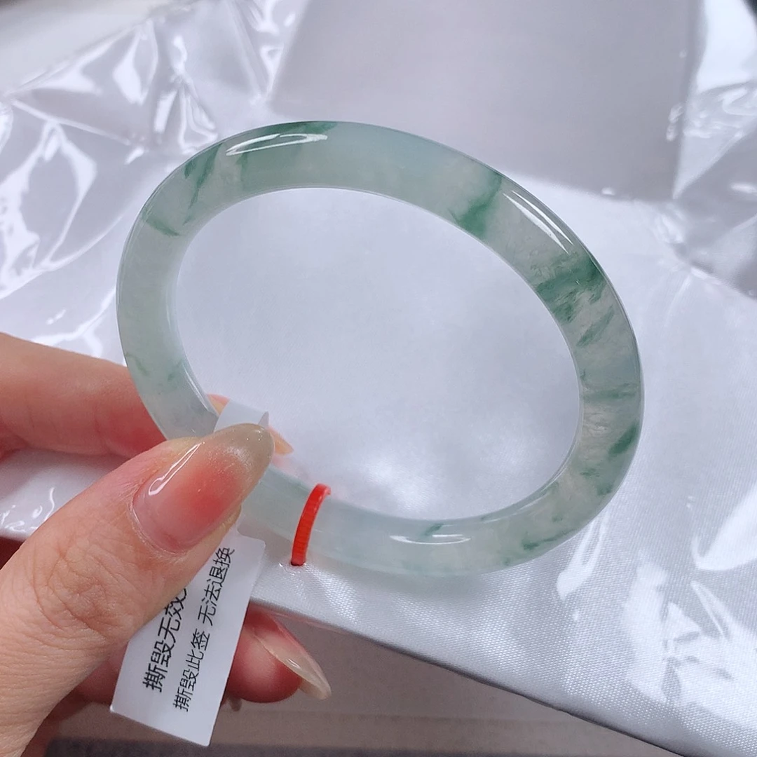 翡翠手镯未镶嵌 贵妃 圆条①⑧①