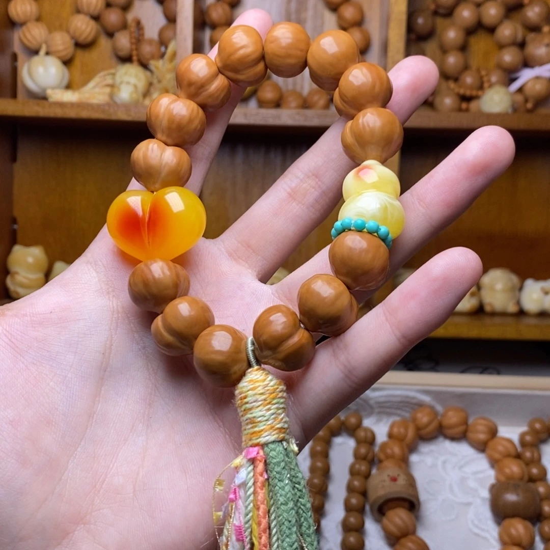 把件猴头核桃屁桃